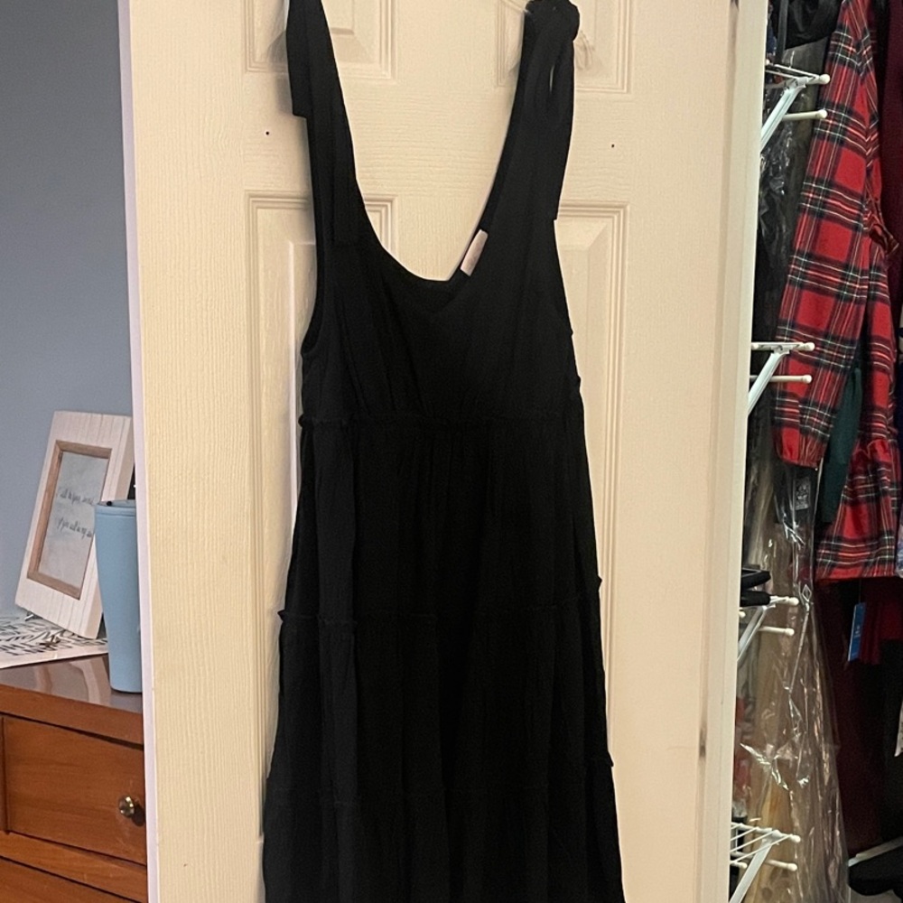 Black Sleeveless Beach Dress